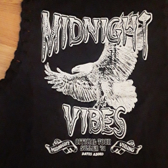 Like new black logo  muscle tee - Picture 2 of 3